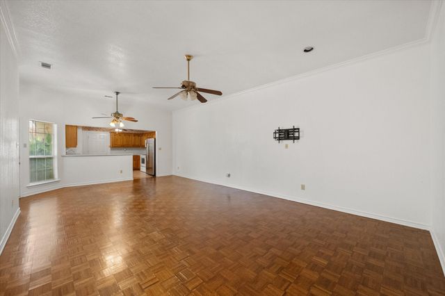 1209 W 3rd Avenue, Corsicana, TX 75110
