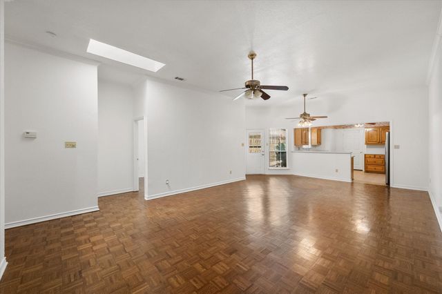 1209 W 3rd Avenue, Corsicana, TX 75110