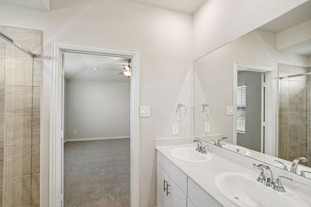 859 Wisteria Lane, Lavon, TX 75166