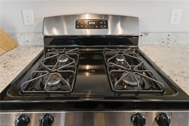 111 Covington Cove Court, Kernersville, NC 27284