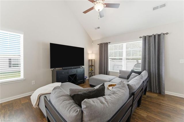 111 Covington Cove Court, Kernersville, NC 27284