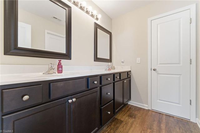111 Covington Cove Court, Kernersville, NC 27284