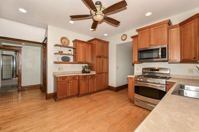 1802 N 72nd STREET, Wauwatosa, WI 53213
