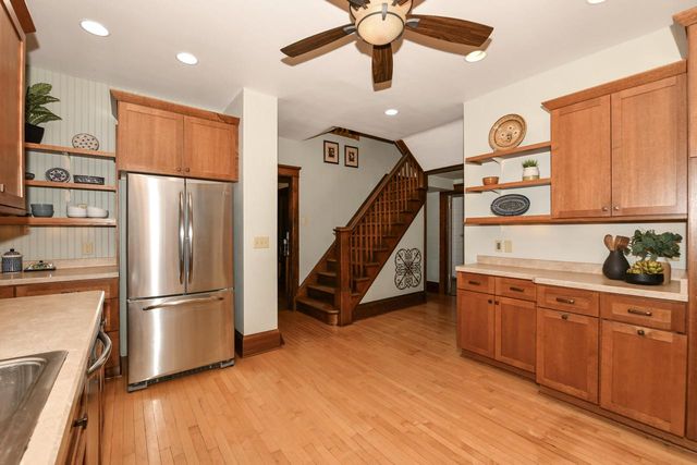 1802 N 72nd STREET, Wauwatosa, WI 53213