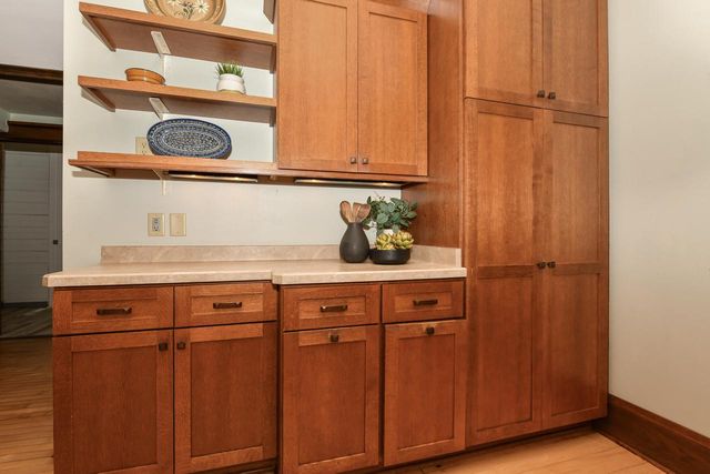 1802 N 72nd STREET, Wauwatosa, WI 53213
