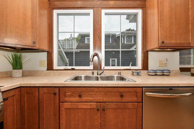 1802 N 72nd STREET, Wauwatosa, WI 53213