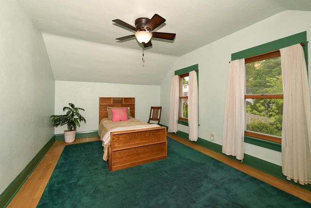 1802 N 72nd STREET, Wauwatosa, WI 53213
