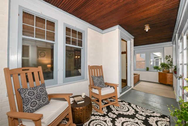 1802 N 72nd STREET, Wauwatosa, WI 53213