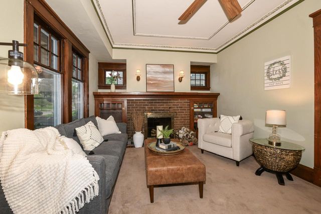 1802 N 72nd STREET, Wauwatosa, WI 53213