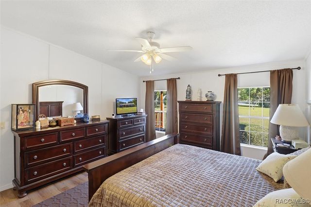 1598 S Iroquois Avenue, Homosassa, FL 34448