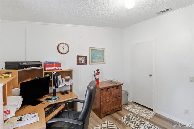 1598 S Iroquois Avenue, Homosassa, FL 34448