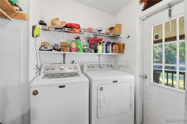 1598 S Iroquois Avenue, Homosassa, FL 34448