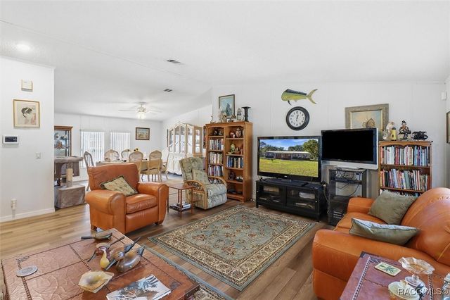 1598 S Iroquois Avenue, Homosassa, FL 34448