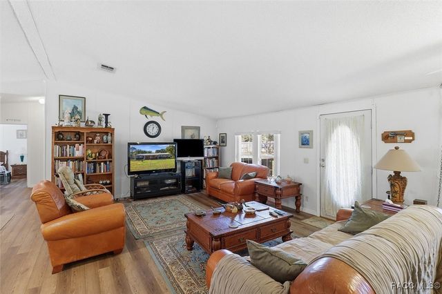 1598 S Iroquois Avenue, Homosassa, FL 34448