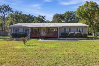 1598 S Iroquois Avenue, Homosassa, FL 34448