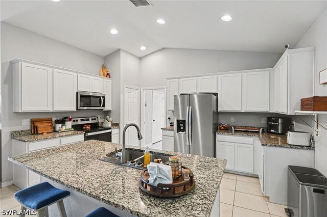 1109 NW 12th LN, Cape Coral, FL 33993