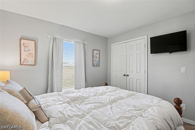 1109 NW 12th LN, Cape Coral, FL 33993