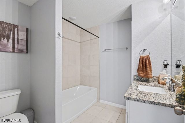 1109 NW 12th LN, Cape Coral, FL 33993