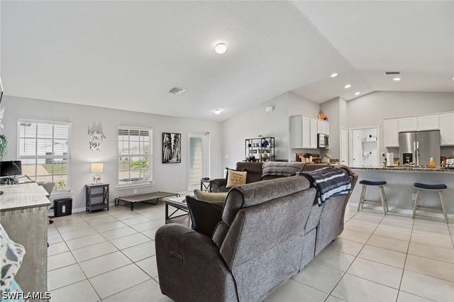 1109 NW 12th LN, Cape Coral, FL 33993