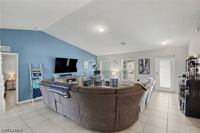 1109 NW 12th LN, Cape Coral, FL 33993