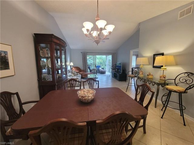 7731 Jewel LN 204, Naples, FL 34109