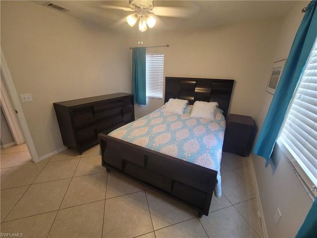 7731 Jewel LN 204, Naples, FL 34109