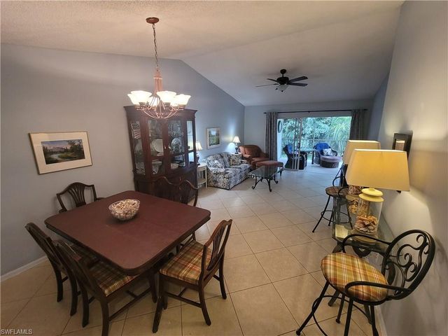 7731 Jewel LN 204, Naples, FL 34109