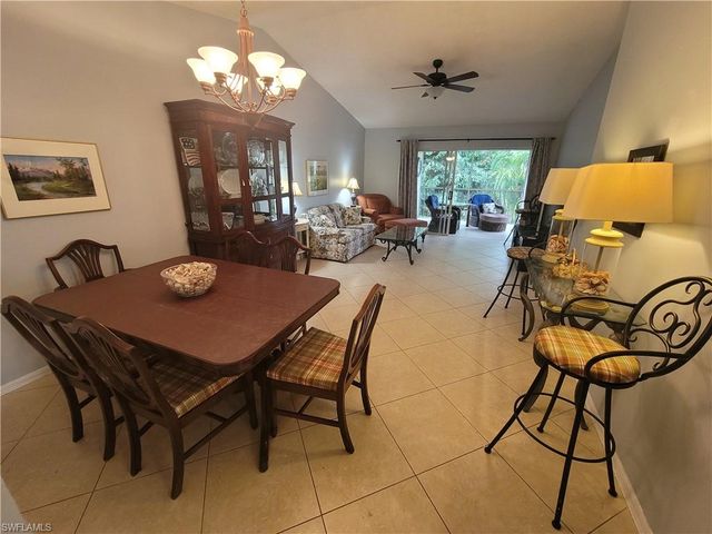 7731 Jewel LN 204, Naples, FL 34109