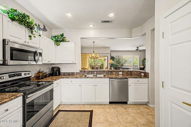 16429 W PEPPERTREE Court, Surprise, AZ 85387