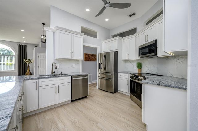 9915 HERMOSILLO DRIVE, New Port Richey, FL 34655