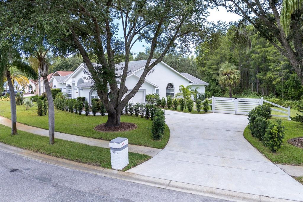 9915 HERMOSILLO DRIVE, New Port Richey, FL 34655