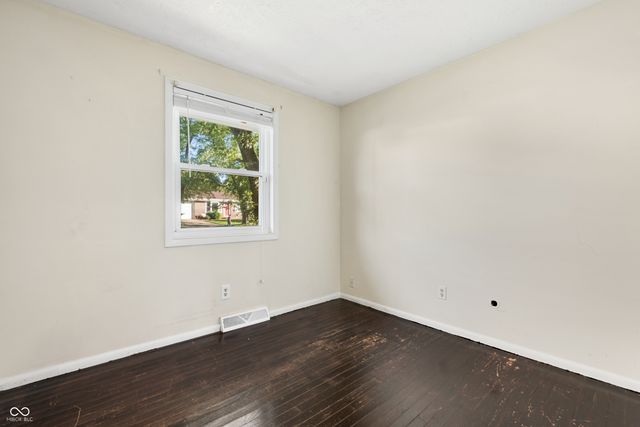 1445 Biloxi Lane, Beech Grove, IN 46107