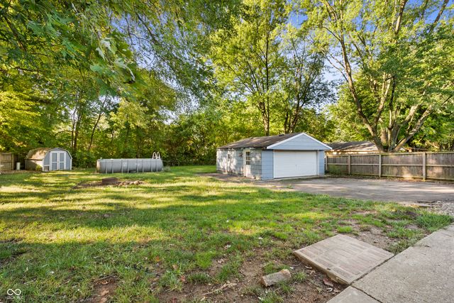 1445 Biloxi Lane, Beech Grove, IN 46107