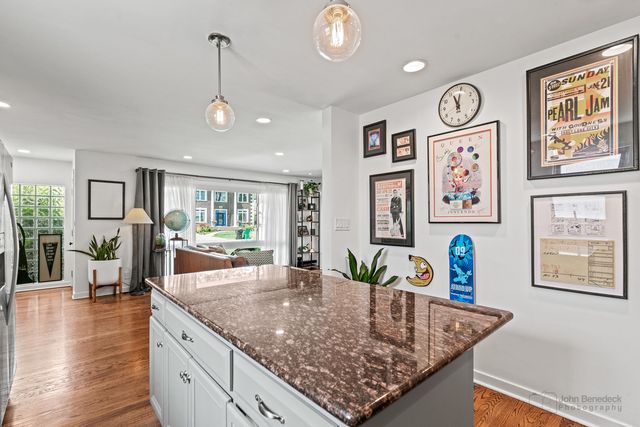 1921 Buckingham Avenue, Westchester, IL 60154