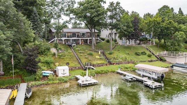 N2980 HIGHLAND LANE, Waupaca, WI 54981