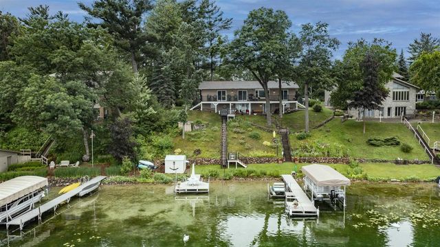 N2980 HIGHLAND LANE, Waupaca, WI 54981