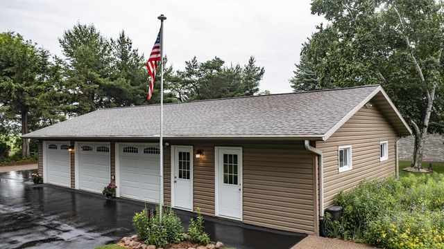 N2980 HIGHLAND LANE, Waupaca, WI 54981