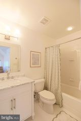 943 POWHATAN ST, Alexandria, VA 22314