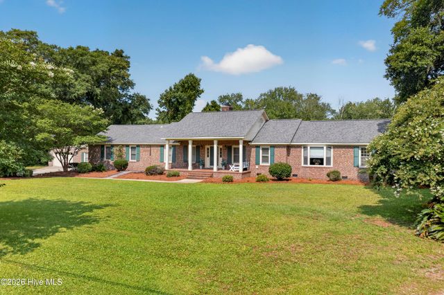 6700 Myrtle Grove Road, Wilmington, NC 28409
