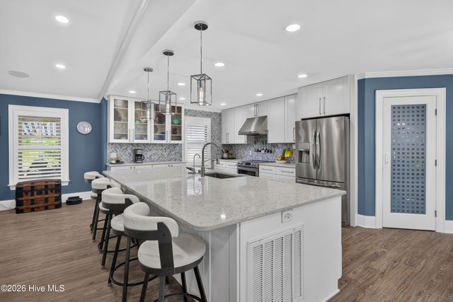 6700 Myrtle Grove Road, Wilmington, NC 28409