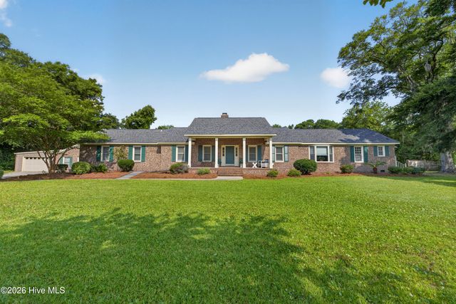 6700 Myrtle Grove Road, Wilmington, NC 28409