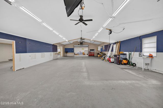 6700 Myrtle Grove Road, Wilmington, NC 28409