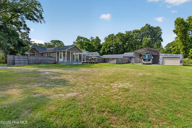 6700 Myrtle Grove Road, Wilmington, NC 28409