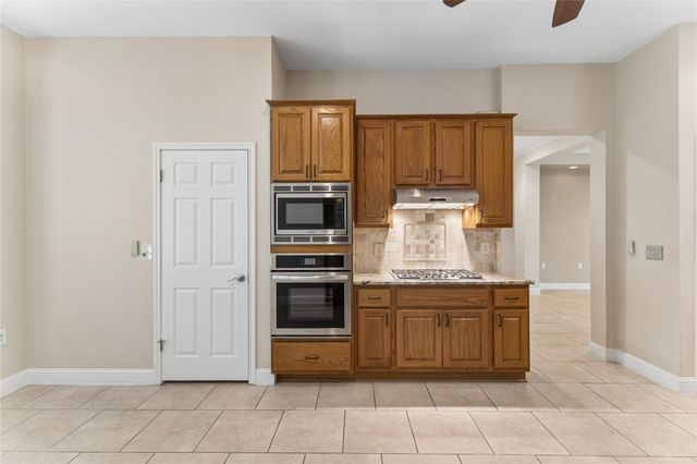 109 Crystal Springs DR, Georgetown, TX 78633