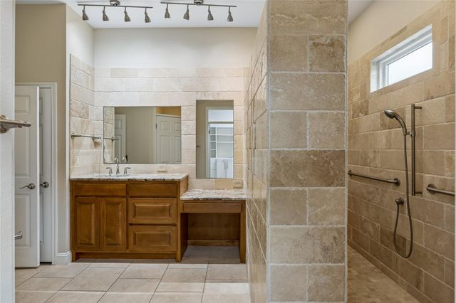 109 Crystal Springs DR, Georgetown, TX 78633