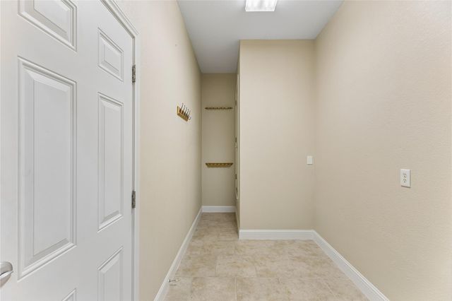 109 Crystal Springs DR, Georgetown, TX 78633