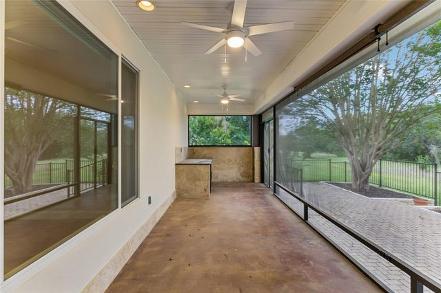 109 Crystal Springs DR, Georgetown, TX 78633