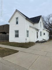 113 Runnels Street, Port Huron, MI 48060