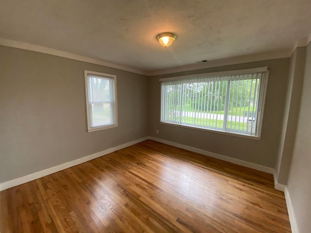 20640 Westhaven Avenue, Southfield, MI 48075