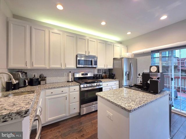 5300 ARAPAHO LN, Alexandria, VA 22312